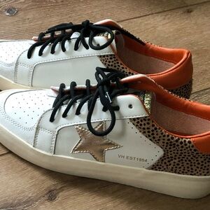 Vintage Havana White and Orange Athletic Shoes